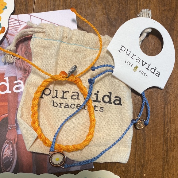 2 pura vida bracelets - Picture 2 of 3